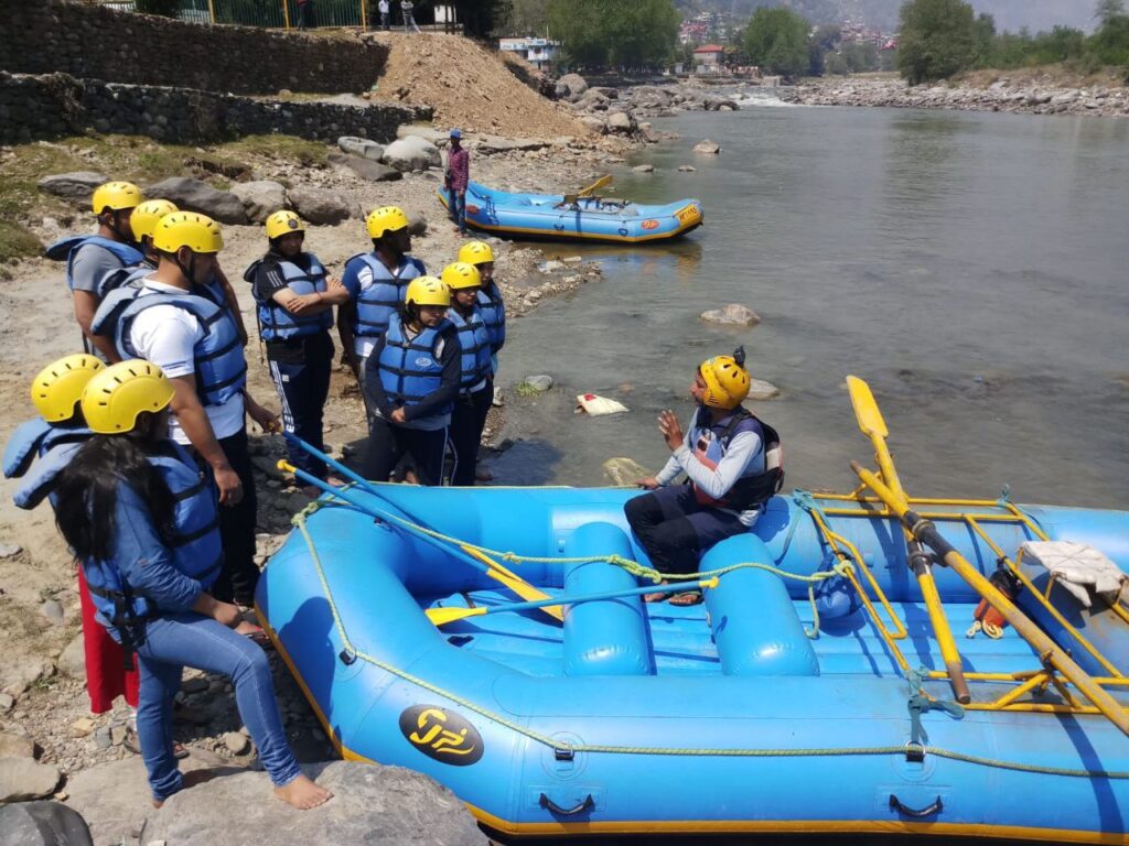 River rafting rates in Kullu Manali